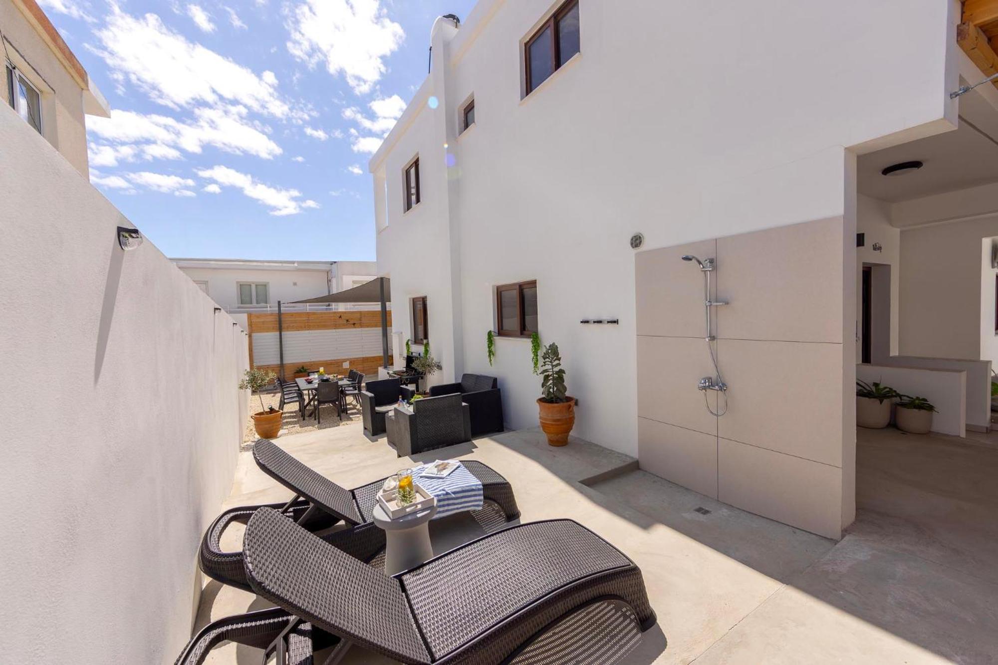 Apartament Sevis *
