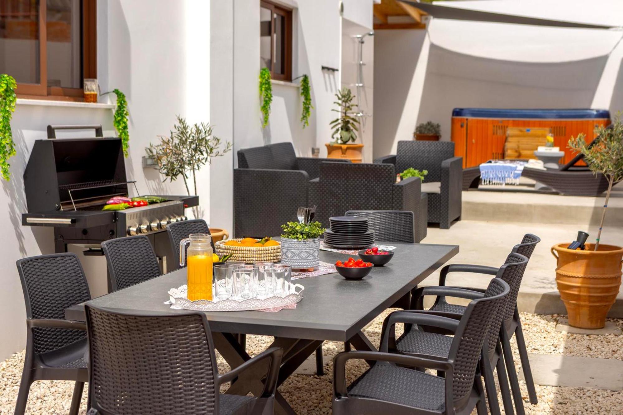 Sevis Apartament *