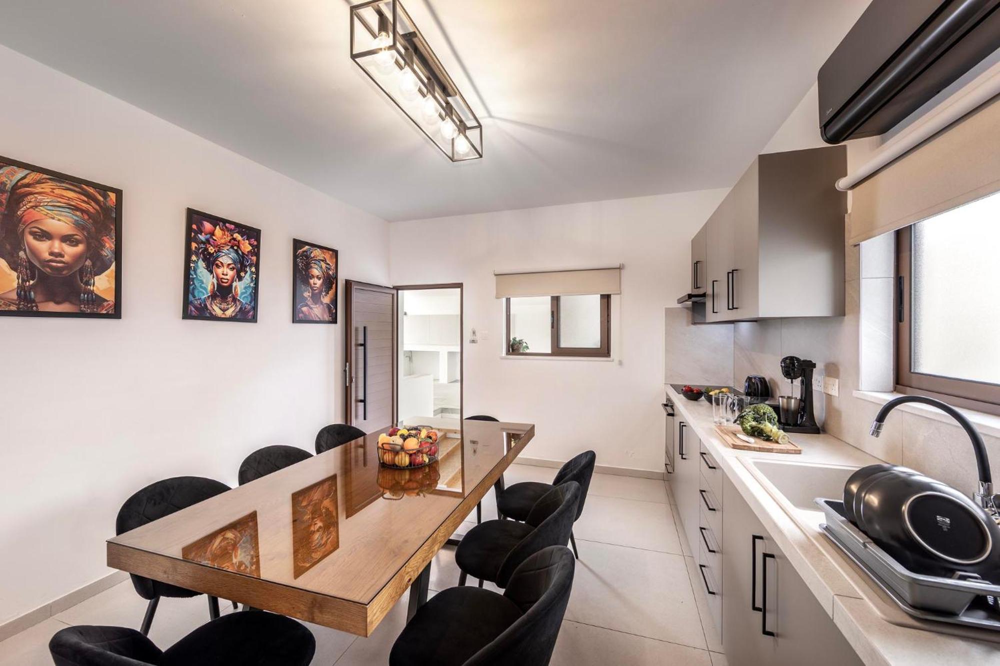 Apartament Sevis *