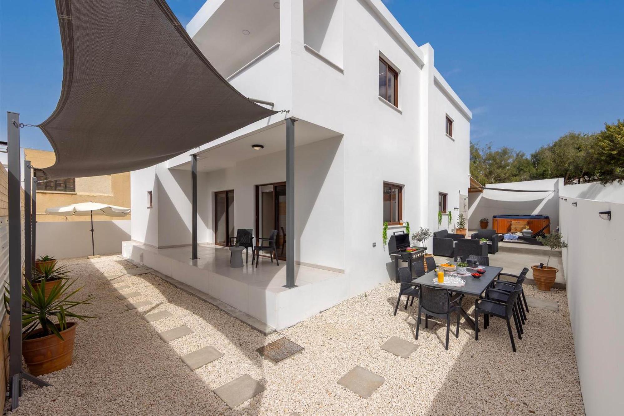 Apartament Sevis Ajia Napa